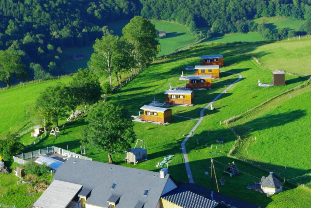 منزل الضيف Saint-Martin-Valmeroux  في Domaine De La Chaux De Revel المظهر الخارجي الصورة
